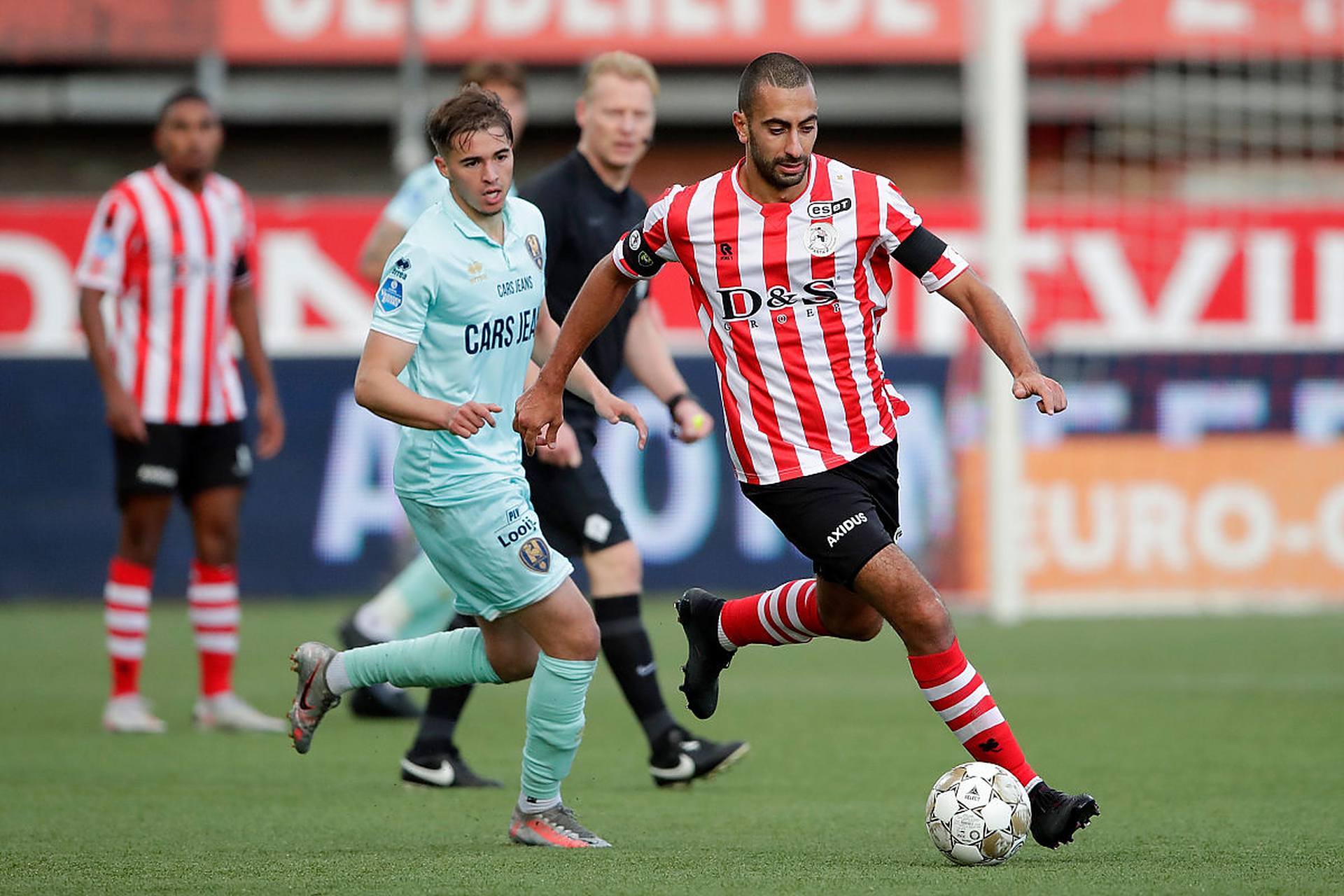 成了一笔低 成了一笔低